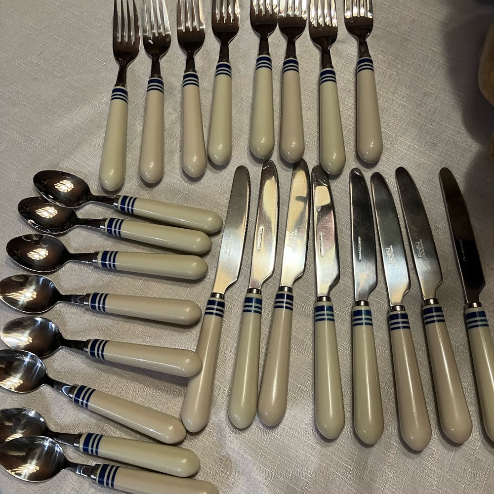 Stylish Cream and Silver and blue striped Flatware Set of 8